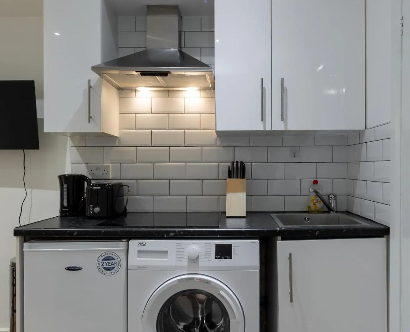 Contemporaru Studio Apartment In Shoreditch London