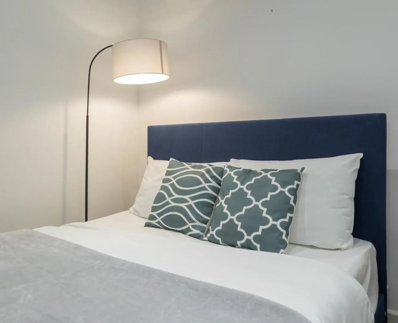 Contemporaru Studio Apartment In Shoreditch London